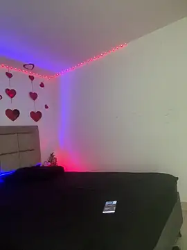 EmilyNoir1 live sex cam