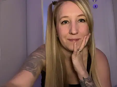 Ninimaus live sex cam