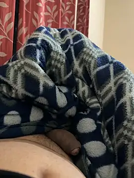 youngboywithcurvymilf's cam snapshot