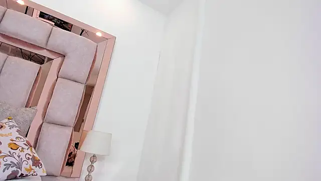 ravenblood1's cam snapshot