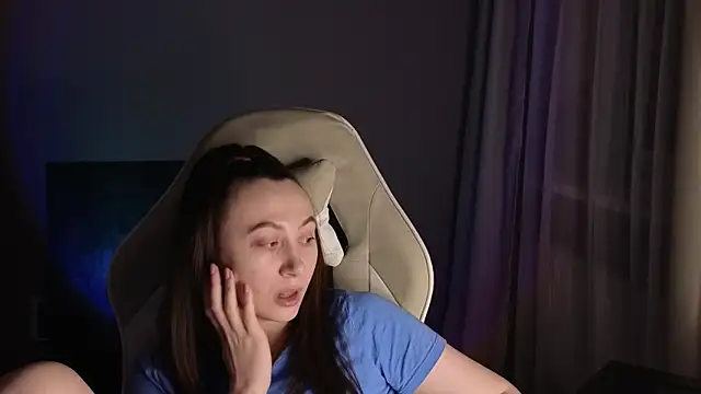 Olivia_cheerful_note's cam snapshot