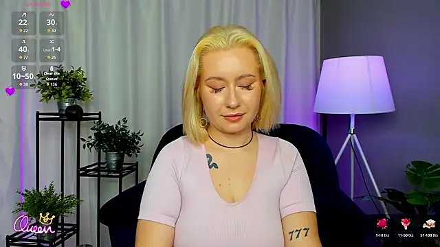 Emily__Bliss's cam snapshot