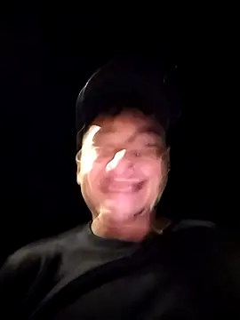 attractive-sexx's cam snapshot