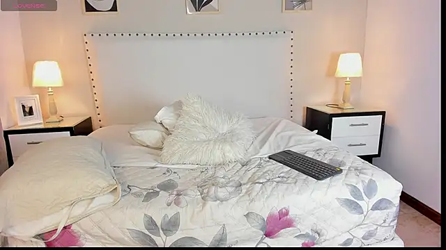 annie_katte's cam snapshot