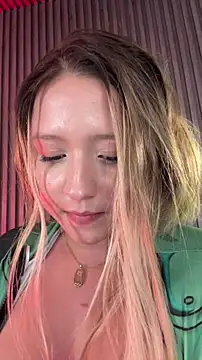 MiaPetit_'s cam snapshot