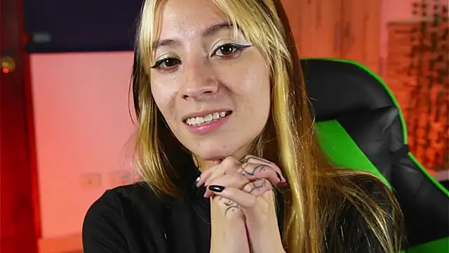 Michell_Wallker's cam snapshot