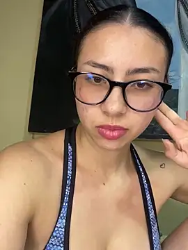 Shayla--broos's cam snapshot