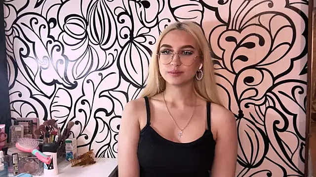 Kat_Catherine's cam snapshot