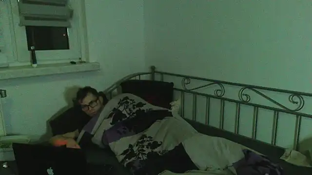 StephPra94's cam snapshot