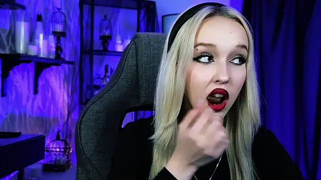 MaoqiBeverly's cam snapshot