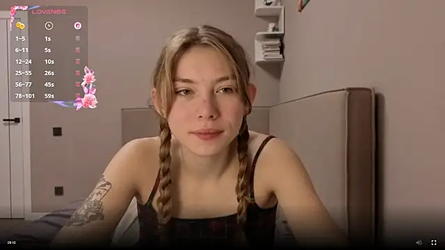 LindyUnderkoffler's cam snapshot