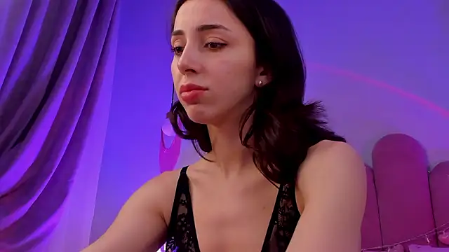 ElsaYoung live sex cam