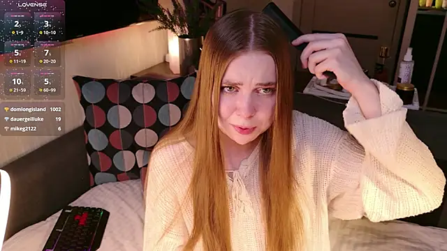 bratwifelina's cam snapshot