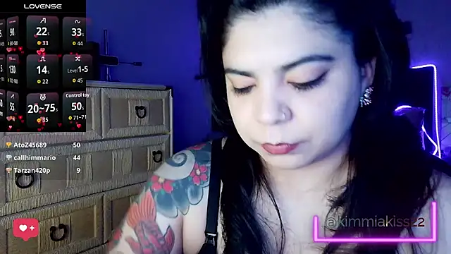 kimmiakiss22 live sex cam