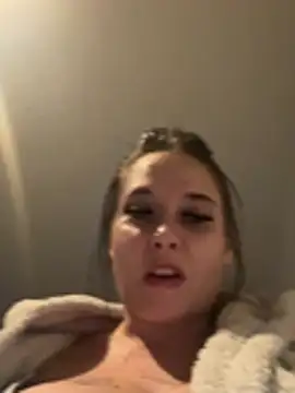 LollyLove_'s cam snapshot