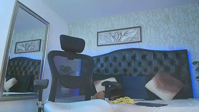 Lander_Cruz live sex cam