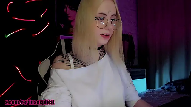 snake__bites live sex cam