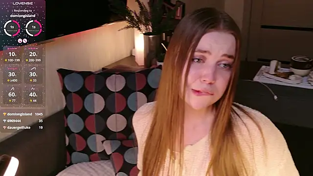 bratwifelina's cam snapshot