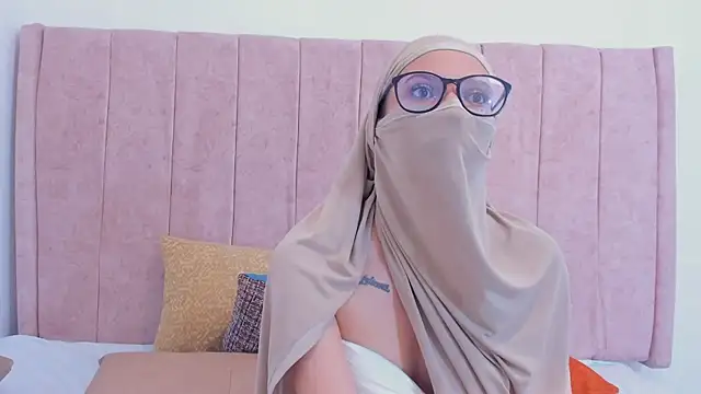 _Mahaara's cam snapshot