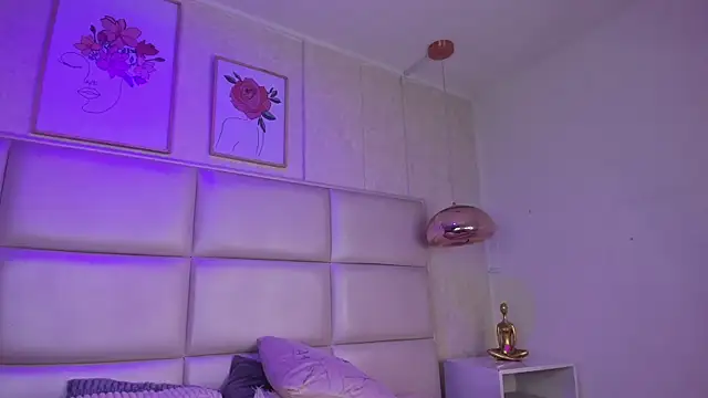 Xara_u's cam snapshot