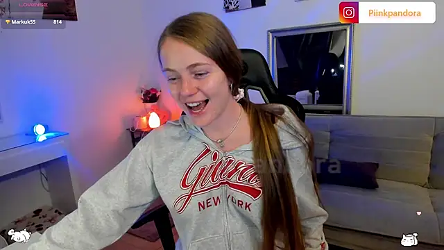 Piinkpandora's cam snapshot