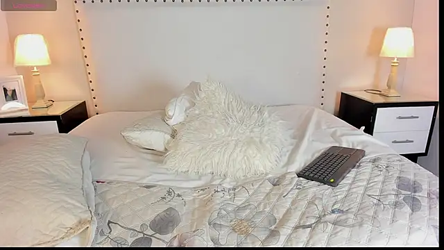 annie_katte's cam snapshot