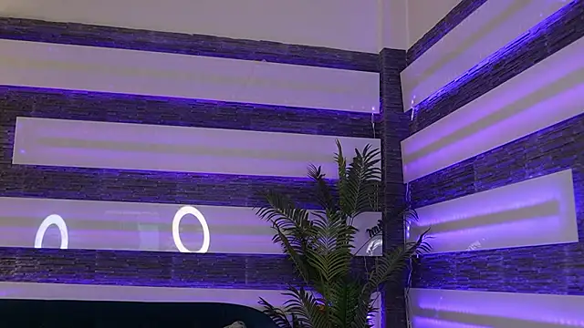 ItsIvyLicious_'s cam snapshot