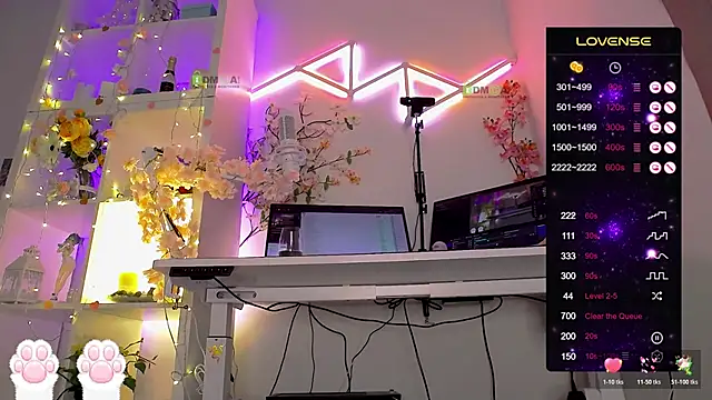 Elena-Marilyn live sex cam