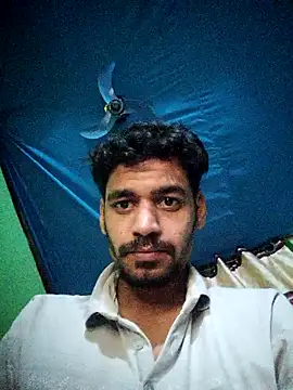 Liam223K live sex cam