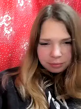 Zuli_Kiska live sex cam