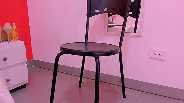 Kendal_hot69_'s cam snapshot