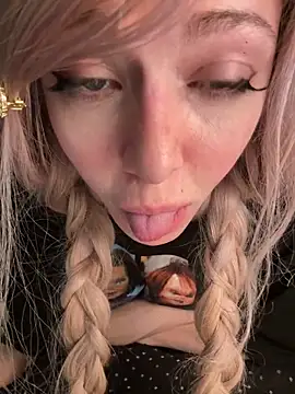 propertyofdaddy live sex cam