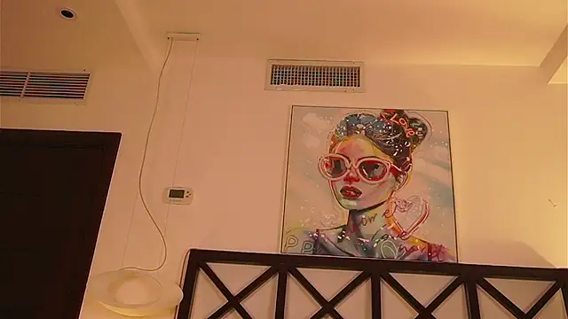 LunaMystyque live sex cam