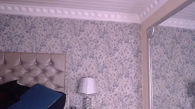 NoaahTylor live sex cam