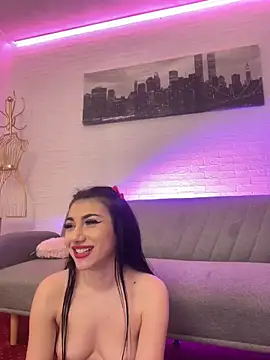 Kira_West's cam snapshot