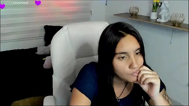 Caroline_rodriguez9's cam snapshot