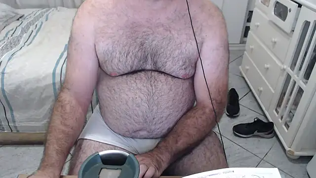 MysterBearMG live sex cam