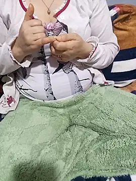 Rouzalinda_1's cam snapshot