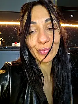 LeticiaWoods live sex cam