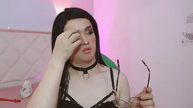 NOOAH_TAY live sex cam