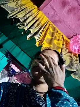 Pooja750's cam snapshot