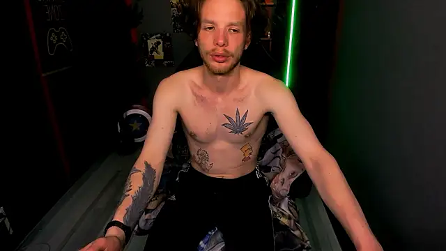 LandonMalone's cam snapshot