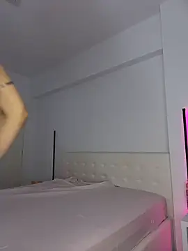 Celine_Roxelle live sex cam