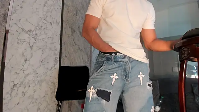 Maik_Mejia's cam snapshot