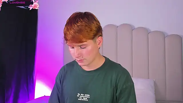 Eragonbooy live sex cam