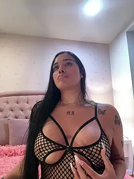 Bella__Wood live sex cam