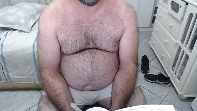 MysterBearMG live sex cam