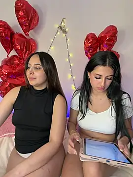 Naughty_arabs live sex cam