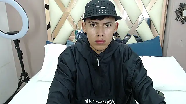 Astaroth_Grigori live sex cam