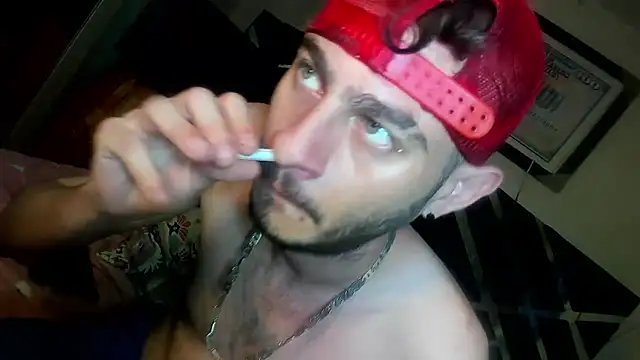 bigcockwhite777 live sex cam